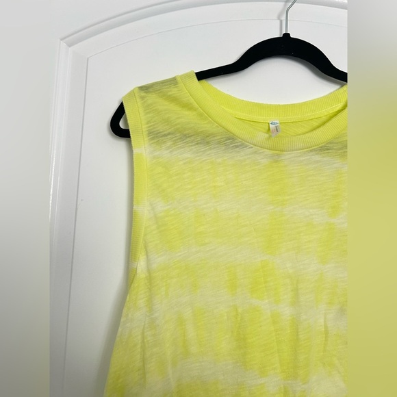 Free People Movement Tie Dye Yellow Love Tank Top size large - Picture 9 of 10
